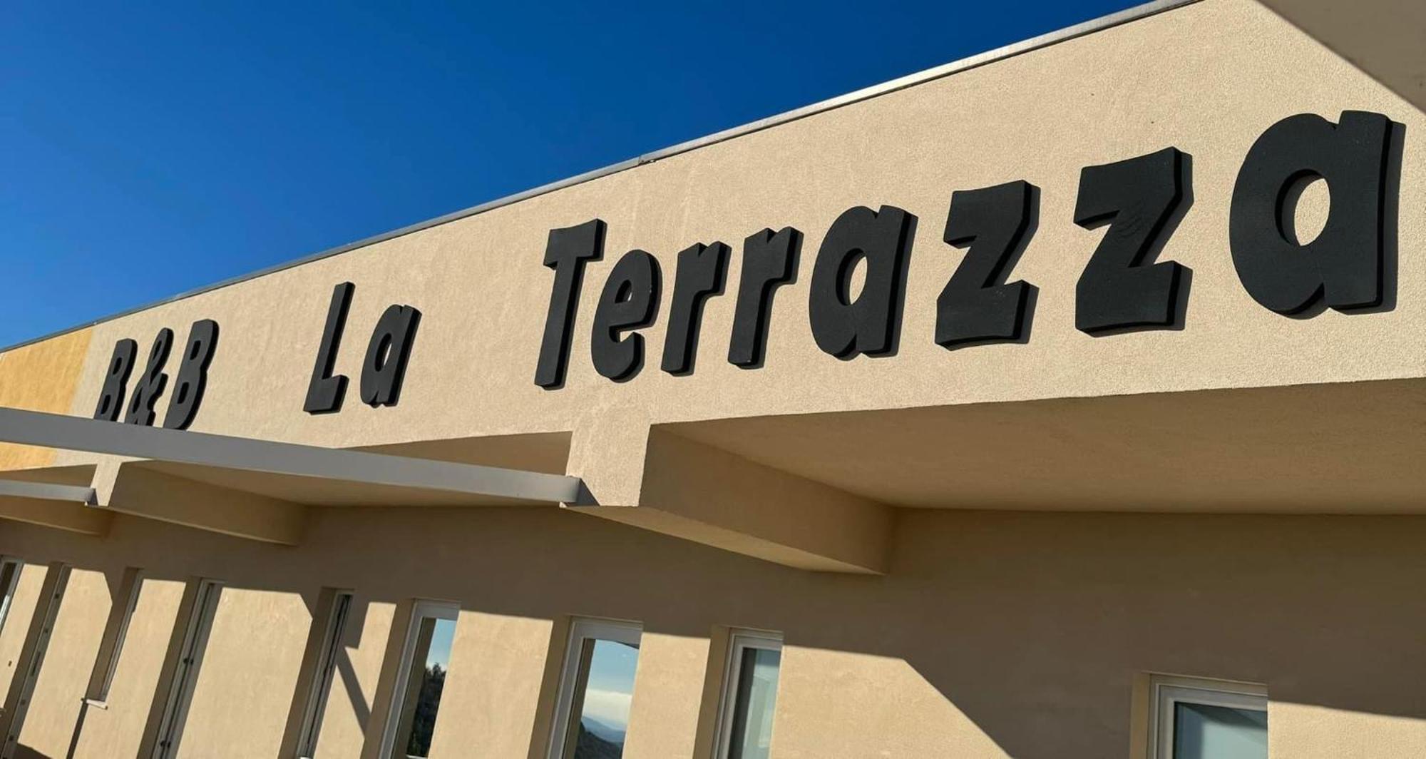B&B La Terrazza Polifrone 코트로네이 외부 사진