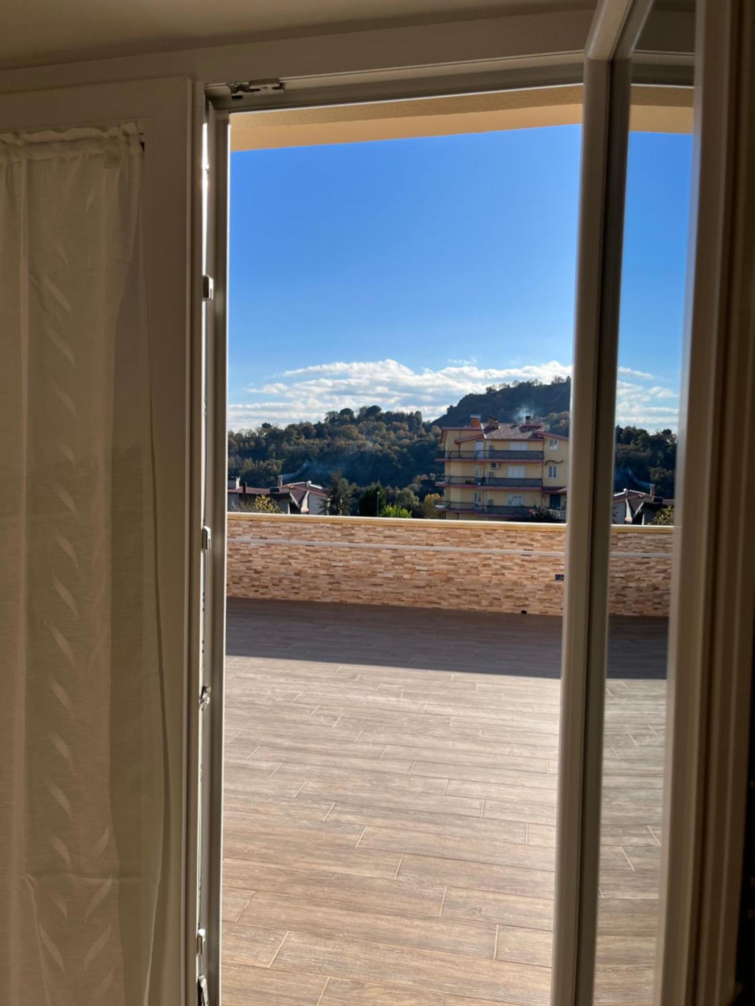 B&B La Terrazza Polifrone 코트로네이 외부 사진