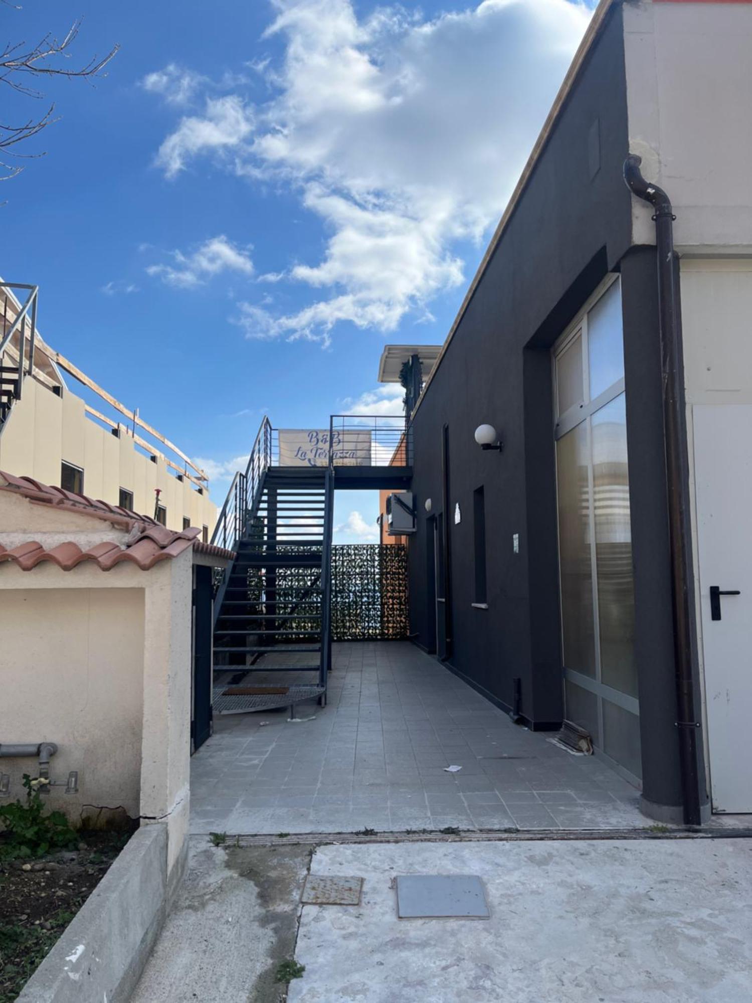 B&B La Terrazza Polifrone 코트로네이 외부 사진